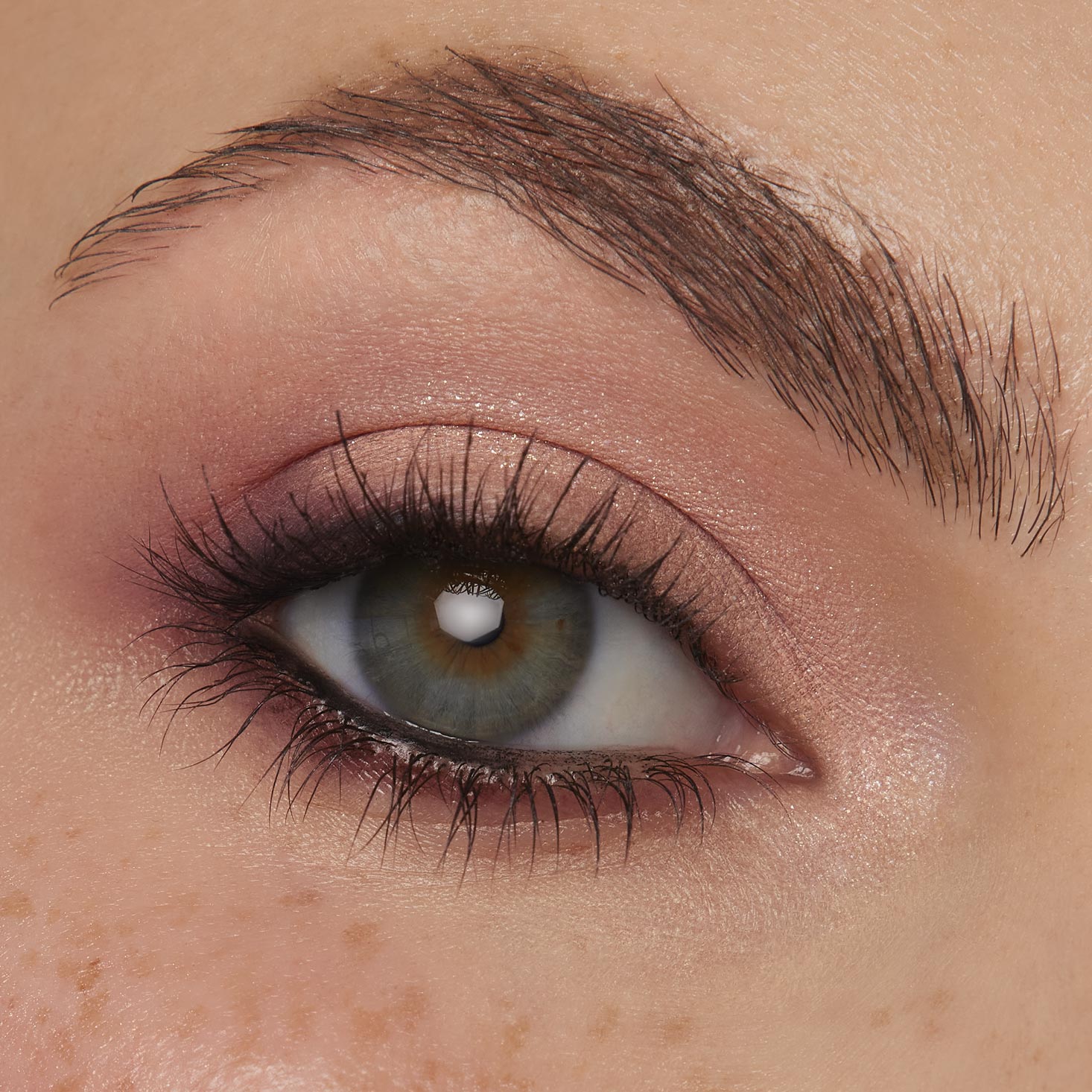 EyePalette_BlushBaby_Model5889-1
